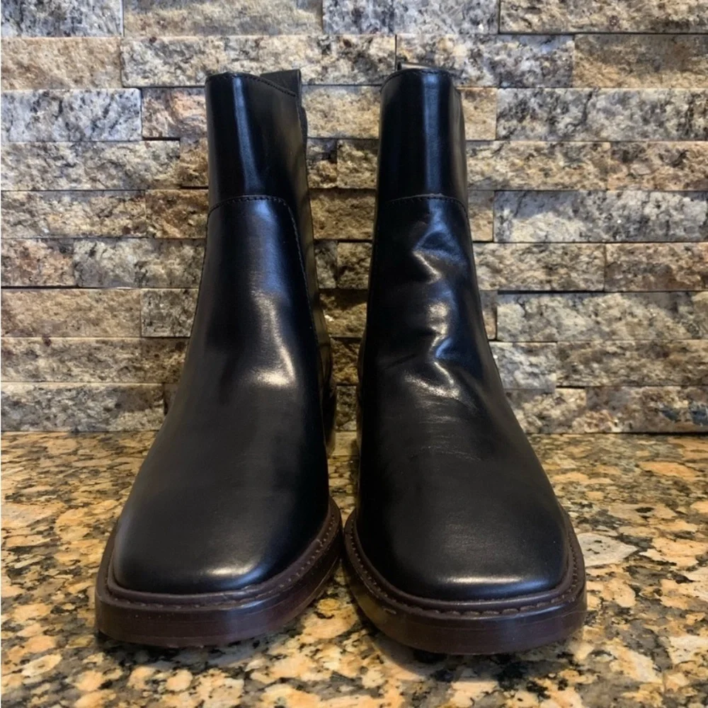 Tory Burch new without